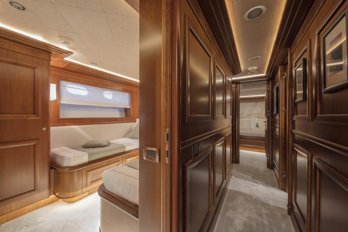 Ena Side Cabin